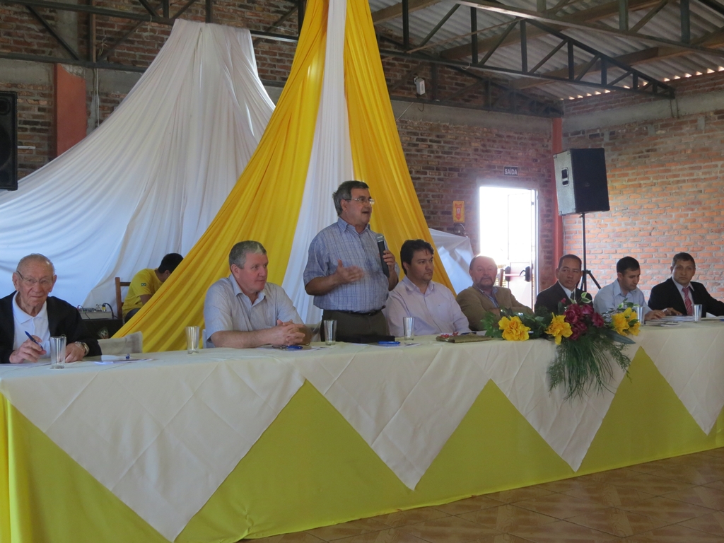 Prefeito participa de reunião da AMM em Garruchos